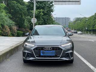 奥迪A4L 40TFSI 2.0T 自动 豪华动感型 