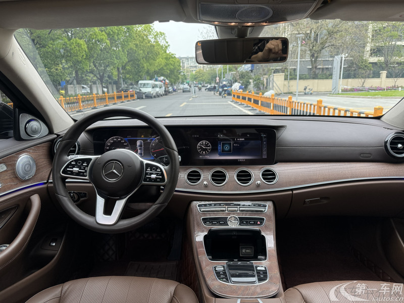 奔驰E级 E300L 2019款 2.0T 自动 汽油 豪华型 (国Ⅵ) 