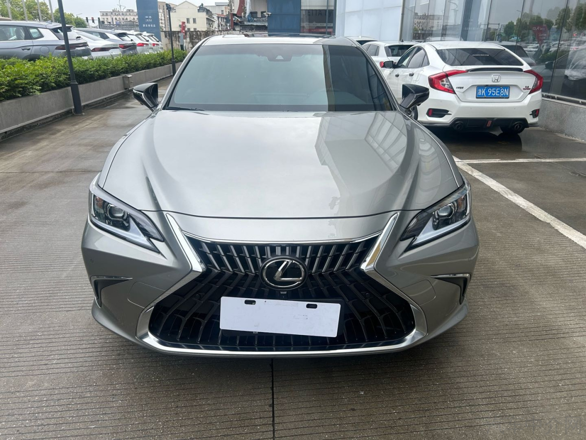 雷克萨斯ES 260 [进口] 2023款 2.5L 自动 卓越版价格0万 