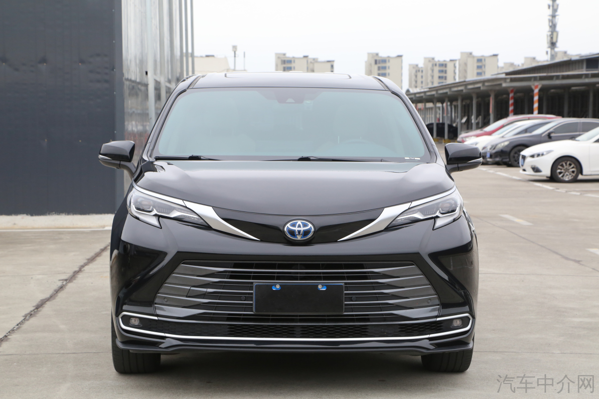 丰田赛那 2023款 2.5L 自动 尊贵版 价格0万 