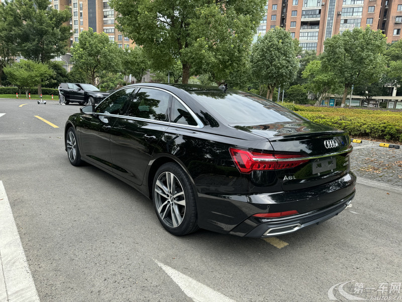 奥迪A6L 40TFSI 2020款 2.0T 自动 豪华动感型 (国Ⅵ) 