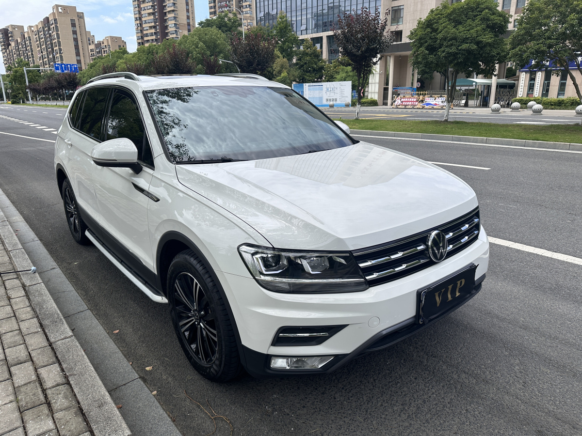 大众途观L R二手车 二手Line 2021款 2.0T 自动 330TSI越享版 价格0万 