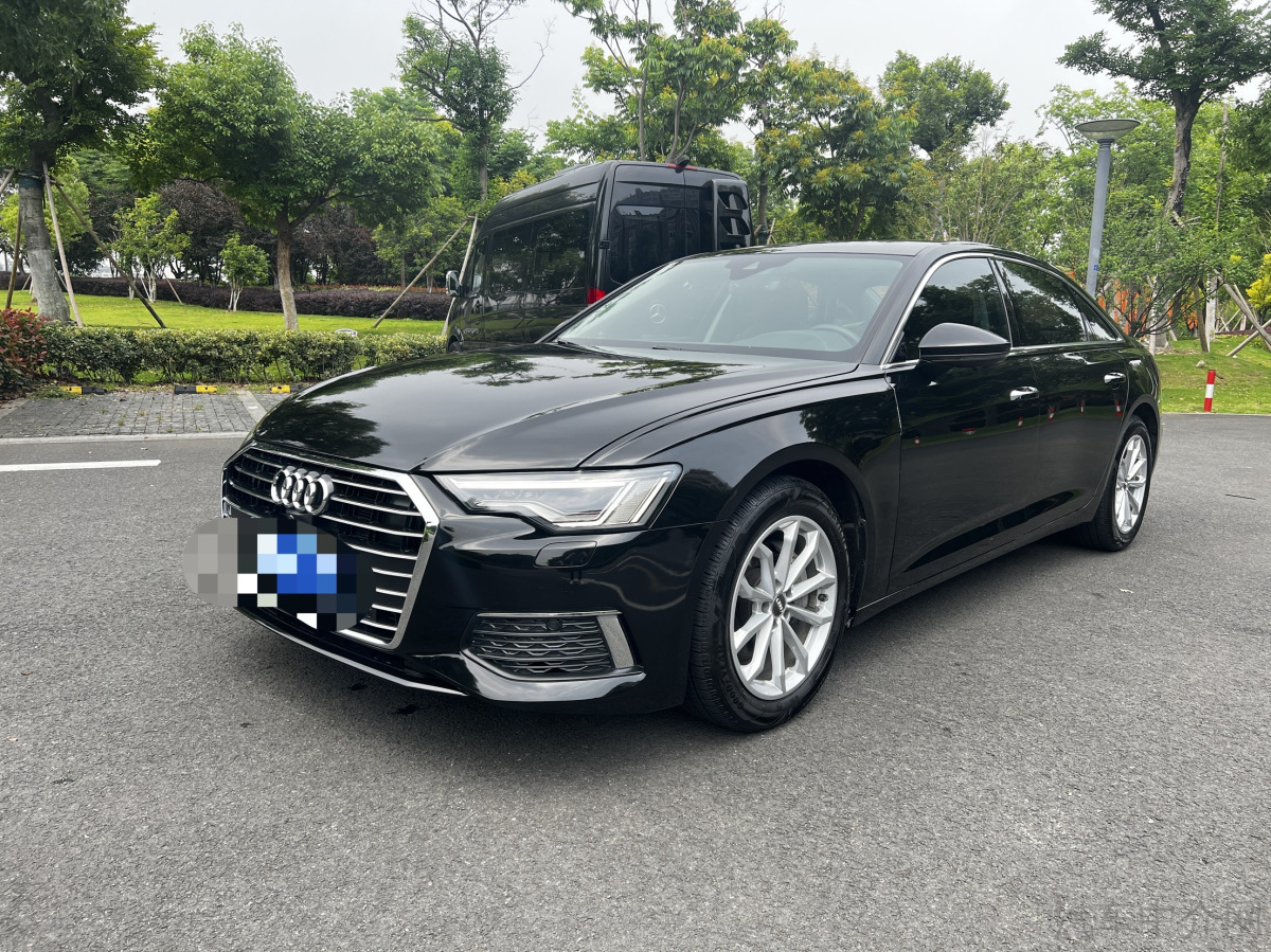 奥迪A6L 45TFSI 2019款 2.0T 自动 臻选致雅型 价格0万 