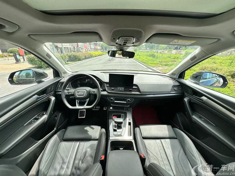 奥迪Q5L 45TFSI 2022款 2.0T 自动 豪华动感型 (国Ⅵ) 