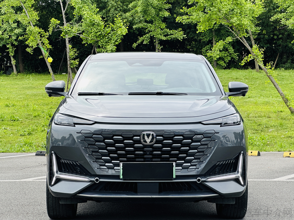 长安UNI二手车 二手K PHEV 智电iDD 2023款 1.5T 自动 135km智领型 价格0万