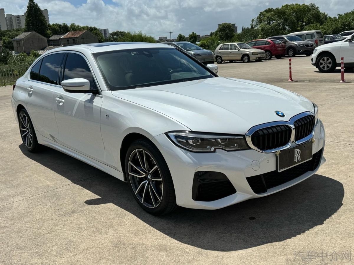 宝马3系 325Li 2022款 2.0T 自动 汽油 xDriveM运动套装 价格0万 
