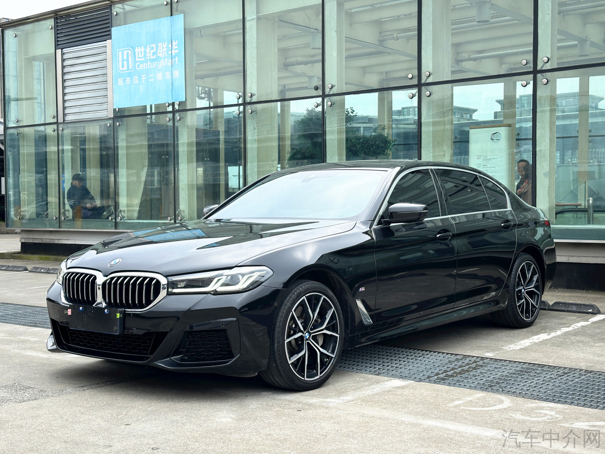 宝马5系 530Li 2022款 2.0T 自动 汽油 尊享型M运动套装 价格0万 