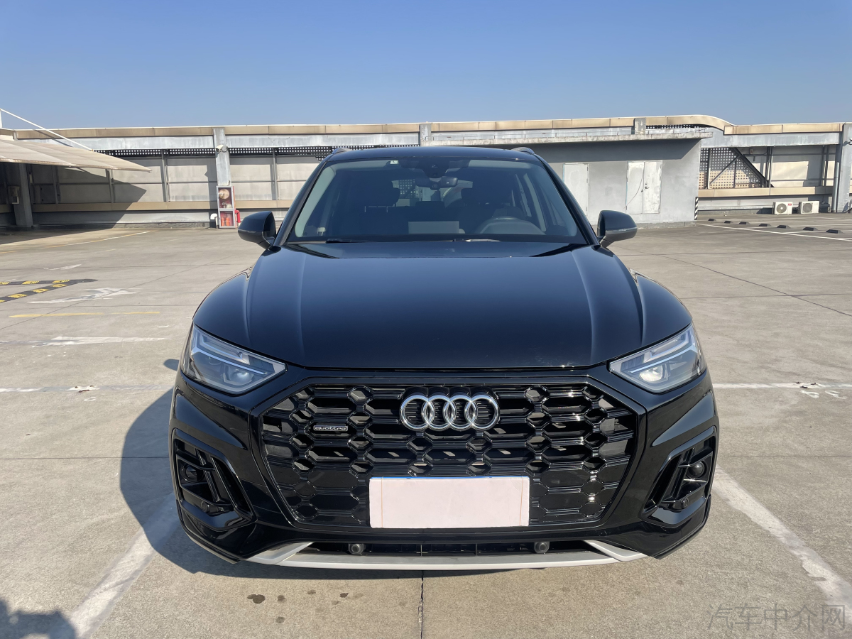 奥迪Q5L 45TFSI 2022款 2.0T 自动 豪华致雅型 价格0万