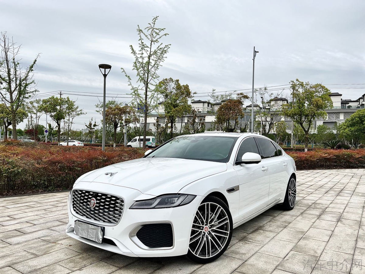 捷豹XFL P200 2023款 2.0T 自动 精英豪华版 价格0万 