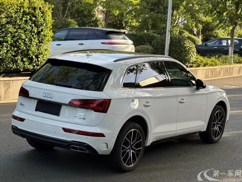 奥迪Q5L 45TFSI 2024款 2.0T 自动 豪华动感型 (国Ⅵ) 