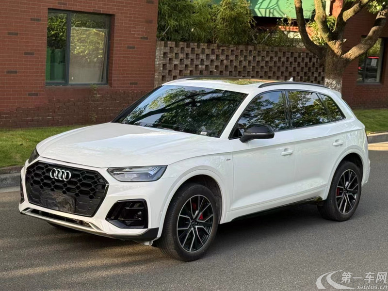 奥迪Q5L 45TFSI 2024款 2.0T 自动 豪华动感型 (国Ⅵ) 