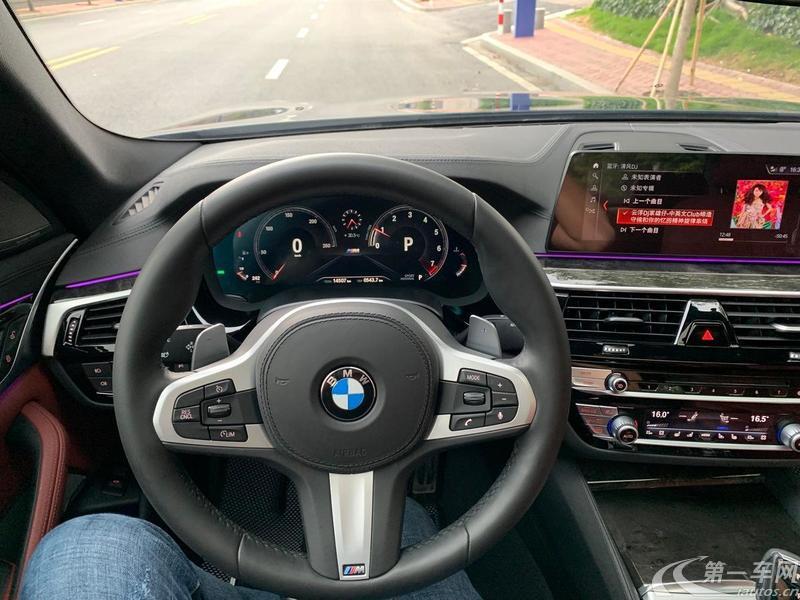 宝马5系 530Li 2019款 2.0T 自动 汽油 xDrive-M运动套装改款 (国Ⅵ) 