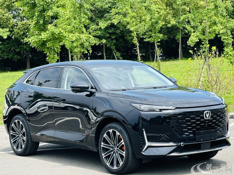 长安UNI-K PHEV 蓝鲸iDD 2022款 1.5T 自动 尊贵型 (国Ⅵ) 