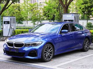 宝马3系 325Li 2.0T 自动 改款M运动套装 