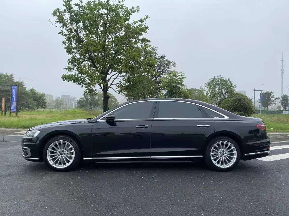 奥迪A8L 50 [进口] 2021款 3.0T 自动 汽油 豪华型价格0万 