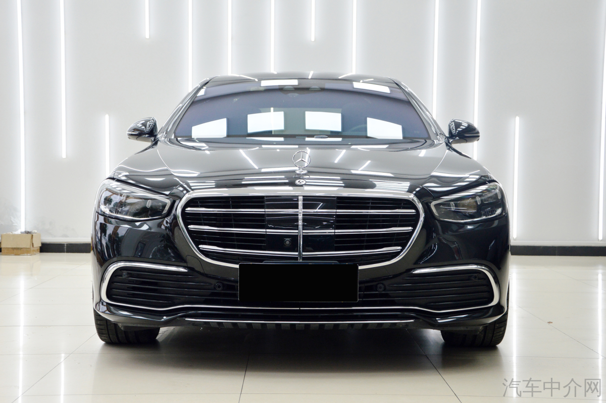 奔驰S级 S580 [进口] 2022款 4.0T 自动 汽油 长轴加规版平行进口价格0万 
