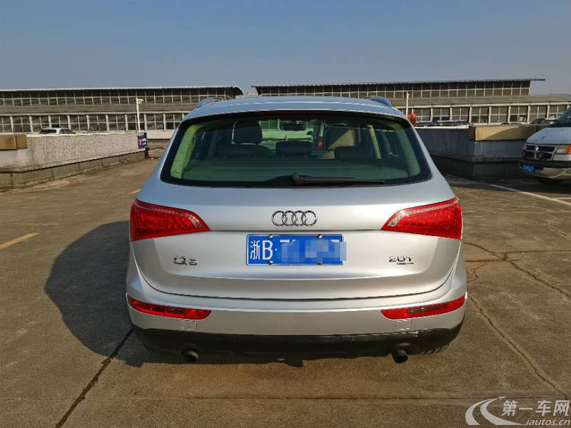 奥迪Q5 2010款 2.0T 自动 四驱 汽油 舒适型 (国Ⅳ) 