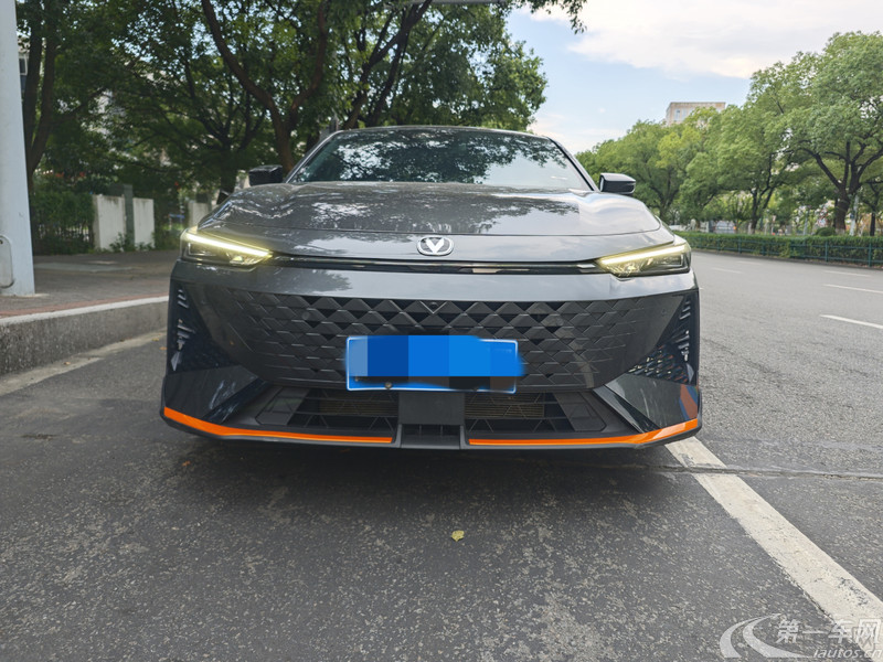 【金华二手长安UNI-V】长安UNI-V 2024款 1.5T 自动 尊贵运动型