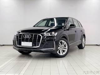 奥迪Q7 45TFSI 2.0T 自动 quattro-S-line运动型 