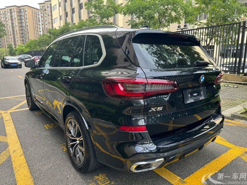 宝马X5 xDrive40Li 2022款 3.0T 自动 M运动套装 (国Ⅵ) 