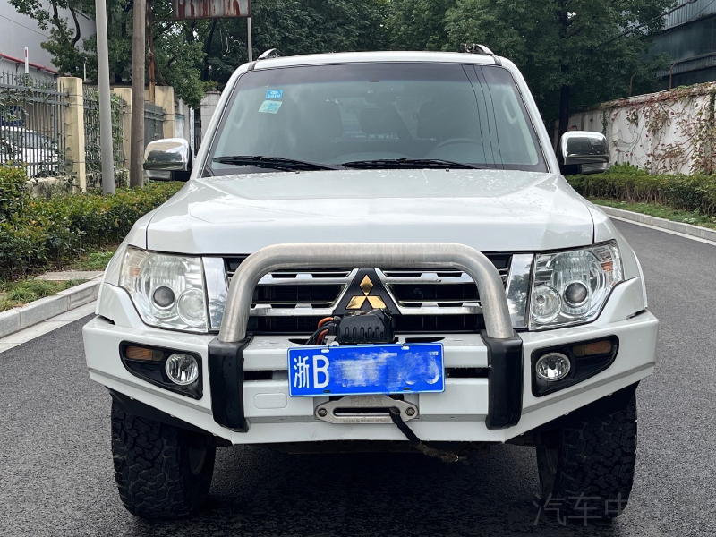 三菱帕杰罗 [进口] 2013款 3.0L 自动 四驱 豪华版价格0万 