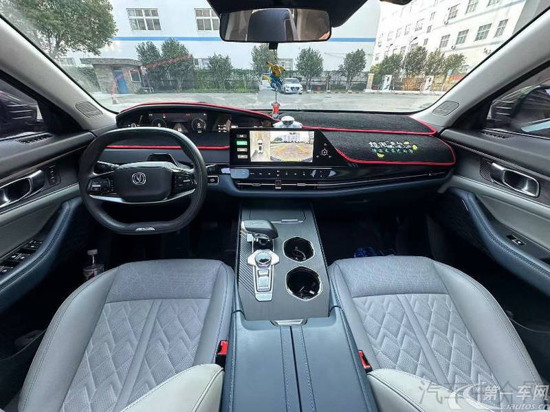 长安UNI-K PHEV 蓝鲸iDD 2022款 1.5T 自动 卓越型 (国Ⅵ) 