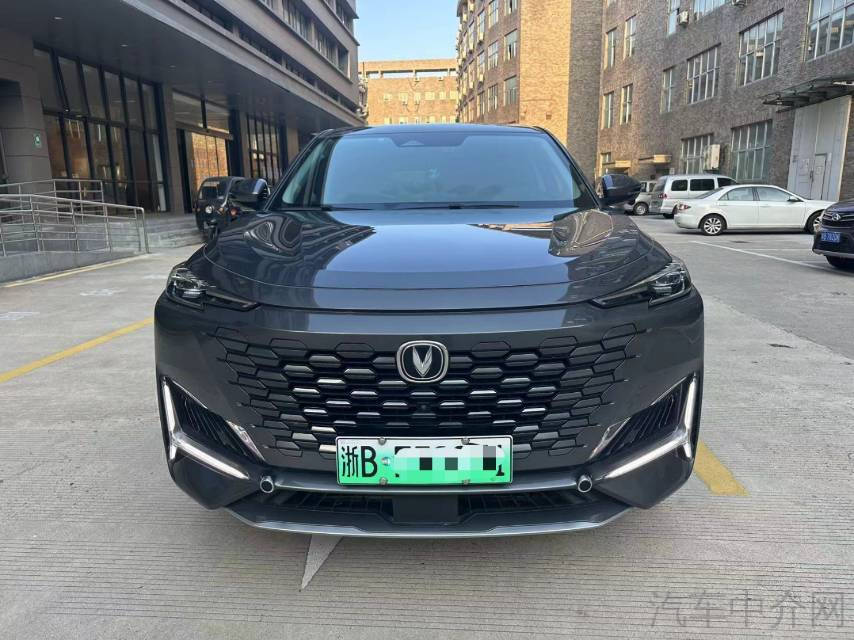 长安UNI二手车 二手K PHEV 蓝鲸iDD 2022款 1.5T 自动 卓越型 价格0万 