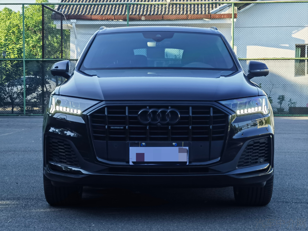 奥迪Q7 55 [进口] 2020款 3.0T 自动 黑武士专享版价格0万 