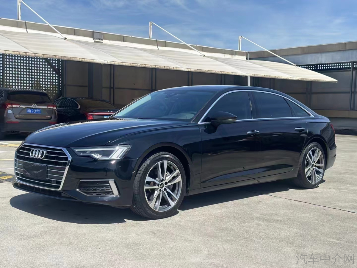 奥迪A6L 40TFSI 2022款 2.0T 自动 豪华动感型 价格0万