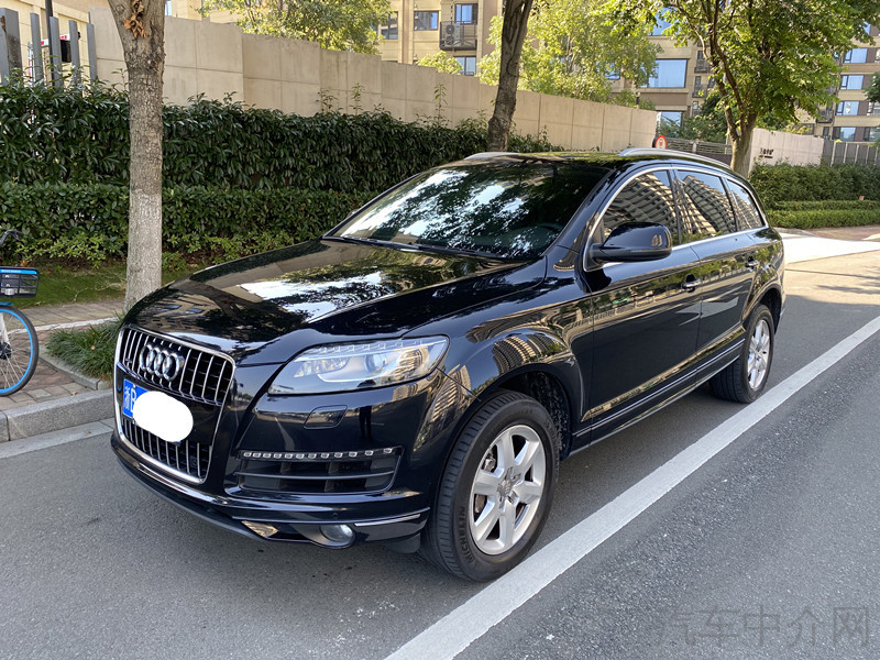 奥迪Q7 35 [进口] 2013款 3.0T 自动 舒适型价格0万