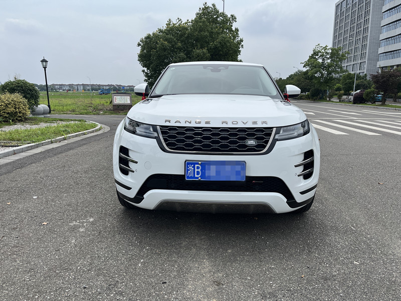 路虎揽胜极光 L 2023款 2.0T 自动 奢享版249PS 价格0万