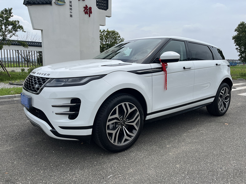 路虎揽胜极光 L 2023款 2.0T 自动 奢享版249PS 价格0万 