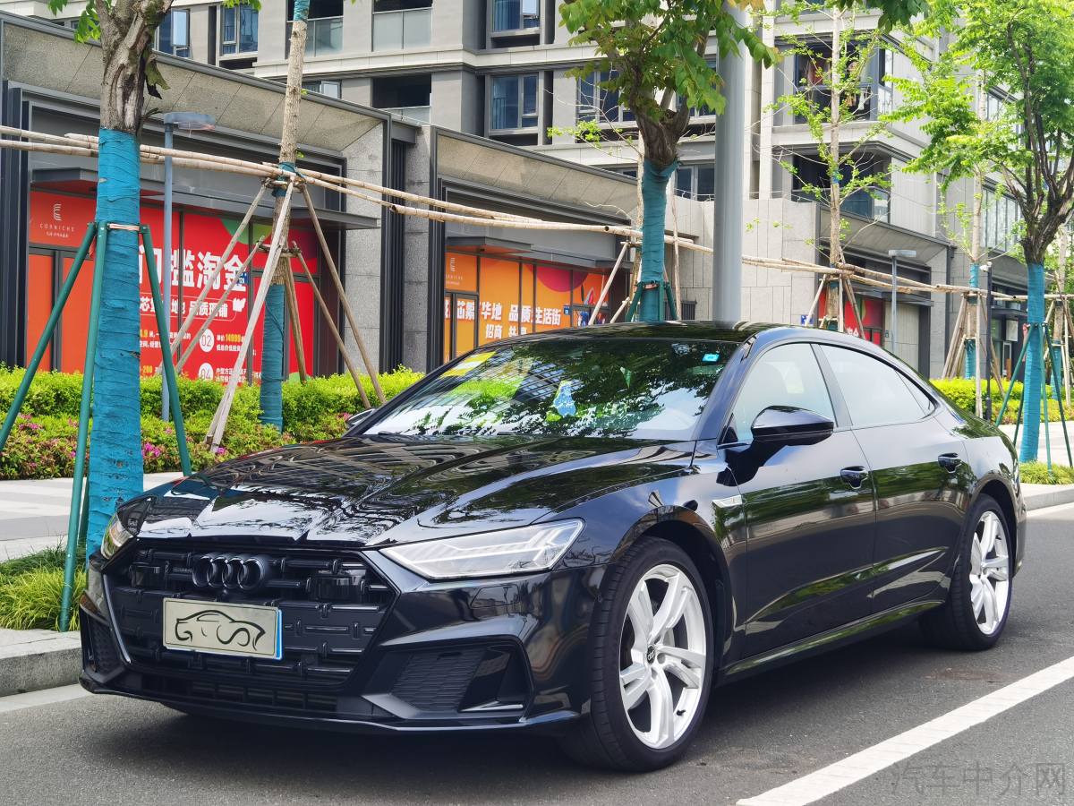 奥迪A7掀背 [进口] 2023款 2.0T 自动 豪华型价格0万