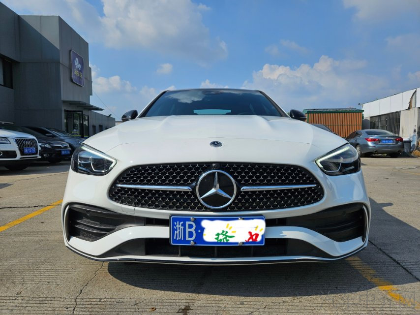 奔驰C级 C260L 2024款 1.5T 自动 改款皓夜运动版 价格0万