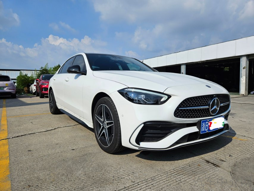 奔驰C级 C260L 2024款 1.5T 自动 改款皓夜运动版 价格0万 