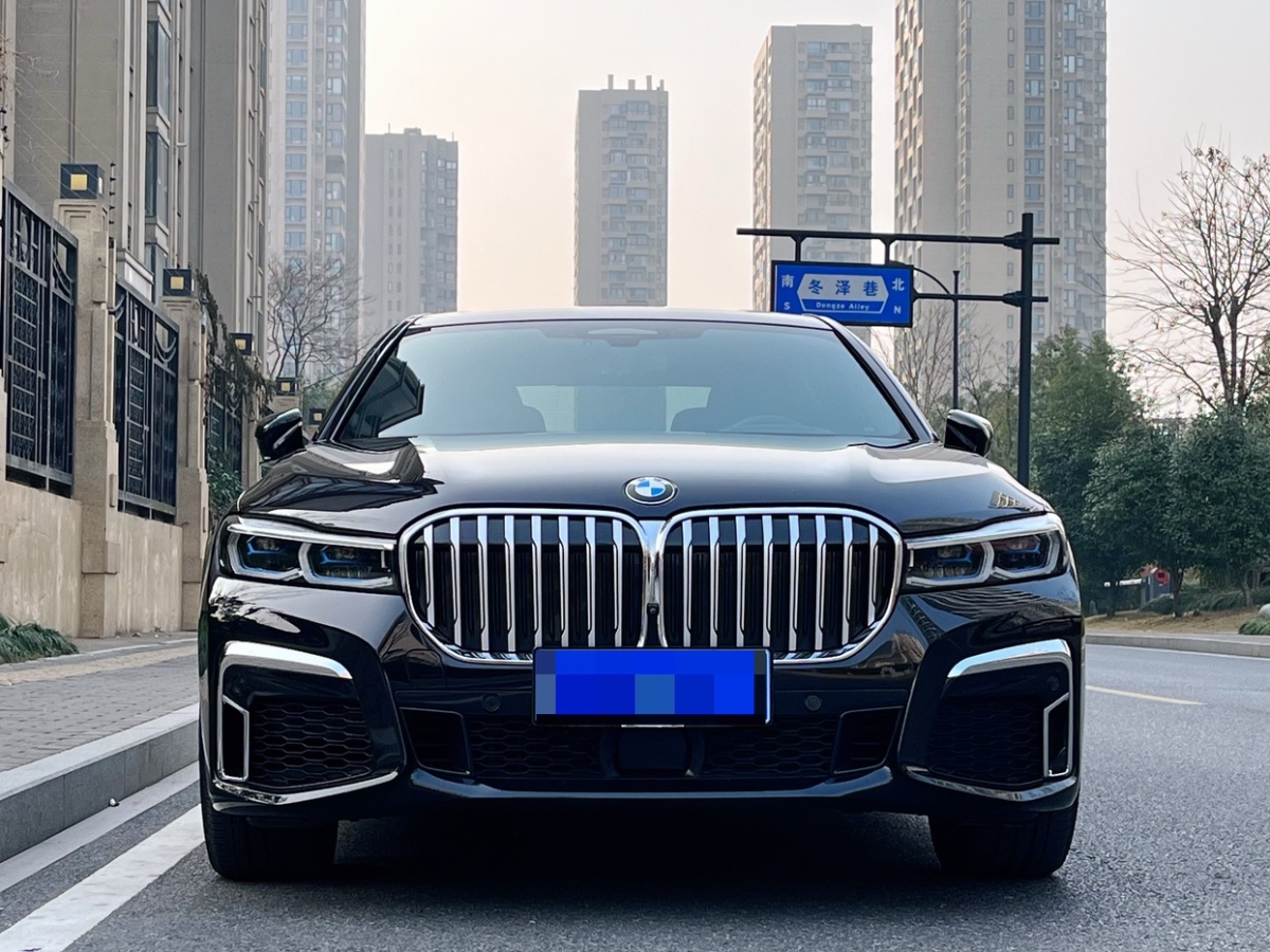 宝马7系 740Li [进口] 2021款 3.0T 自动 汽油 行政型M运动套装价格0万 