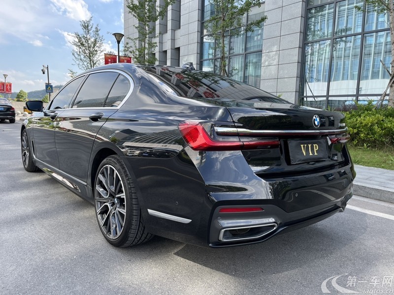 宝马7系 740Li [进口] 2022款 3.0T 自动 汽油 尊享型M运动套装 