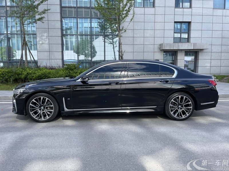 宝马7系 740Li [进口] 2022款 3.0T 自动 汽油 尊享型M运动套装 