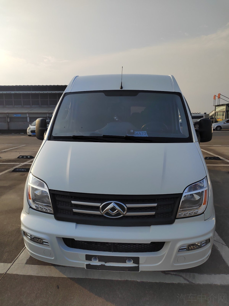 MAXUS迈克萨斯V80 2021款 2.0T 手动 厢货经典城配王长轴中顶 价格0万 