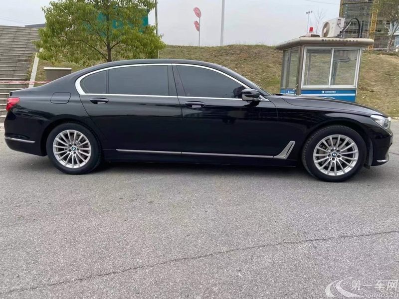 宝马7系 740Li [进口] 2017款 3.0T 自动 汽油 豪华型 