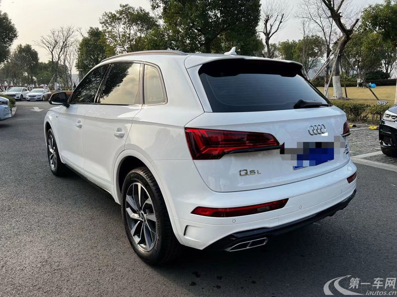 奥迪Q5L 40TFSI 2022款 2.0T 自动 RS燃速型 (国Ⅵ) 