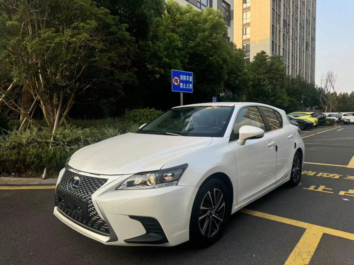 雷克萨斯CT 200h [进口] 2017款 1.8L 自动 精英版单色价格0万