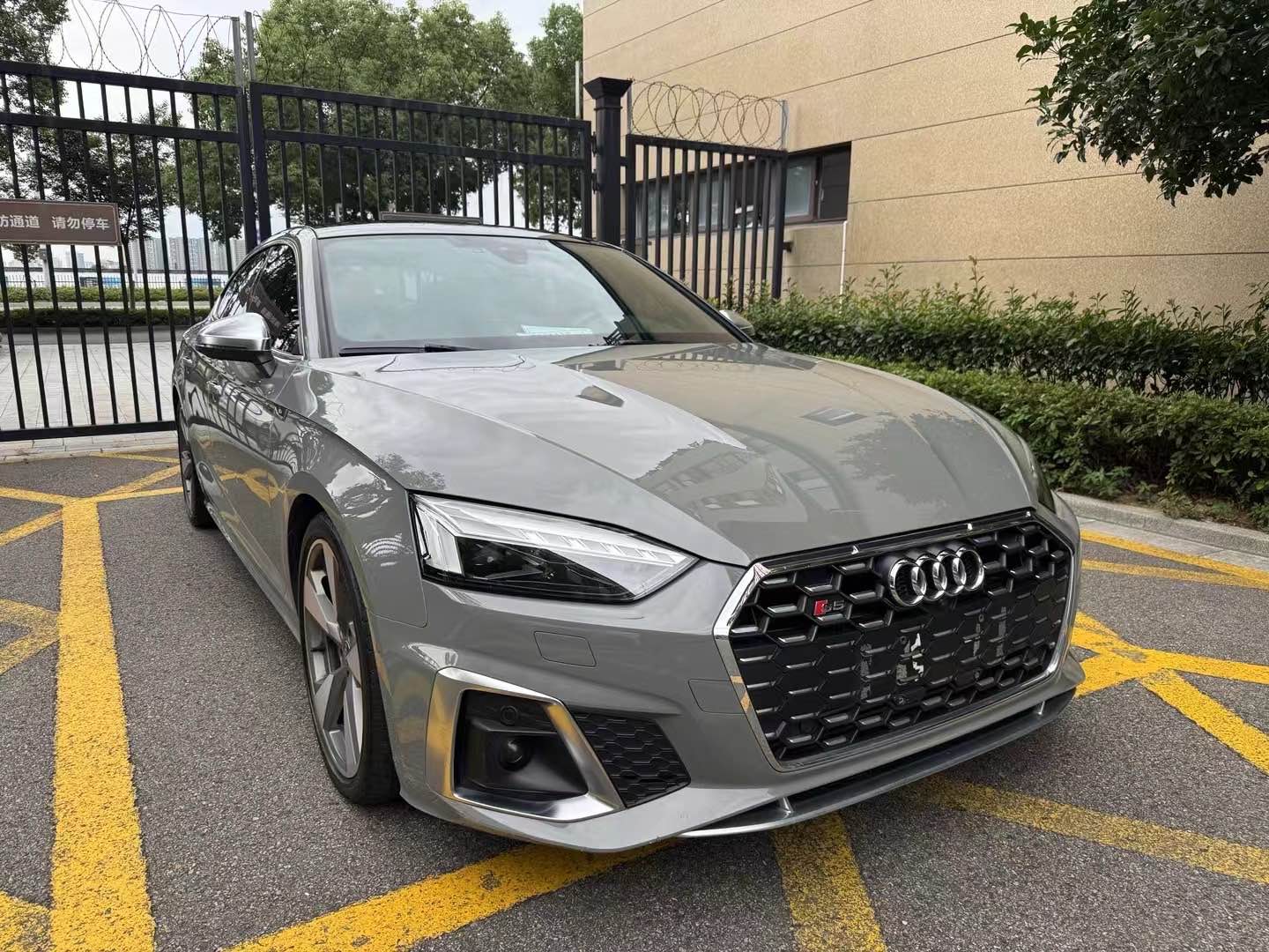 奥迪S5掀背 [进口] 2023款 3.0T 自动价格0万 