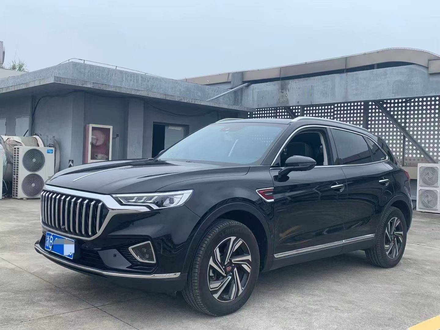 红旗HS5 2022款 2.0T 自动 改款智联旗享版 价格0万
