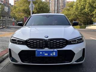 宝马3系 325Li 2.0T 自动 M运动曜夜套装 