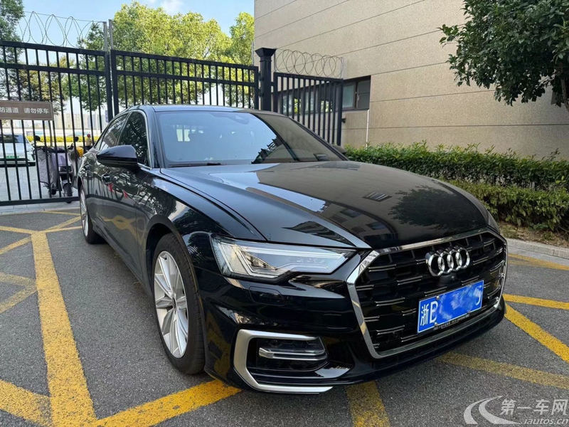 奥迪A6L 45TFSI 2022款 2.0T 自动 臻选动感型 (国Ⅵ) 