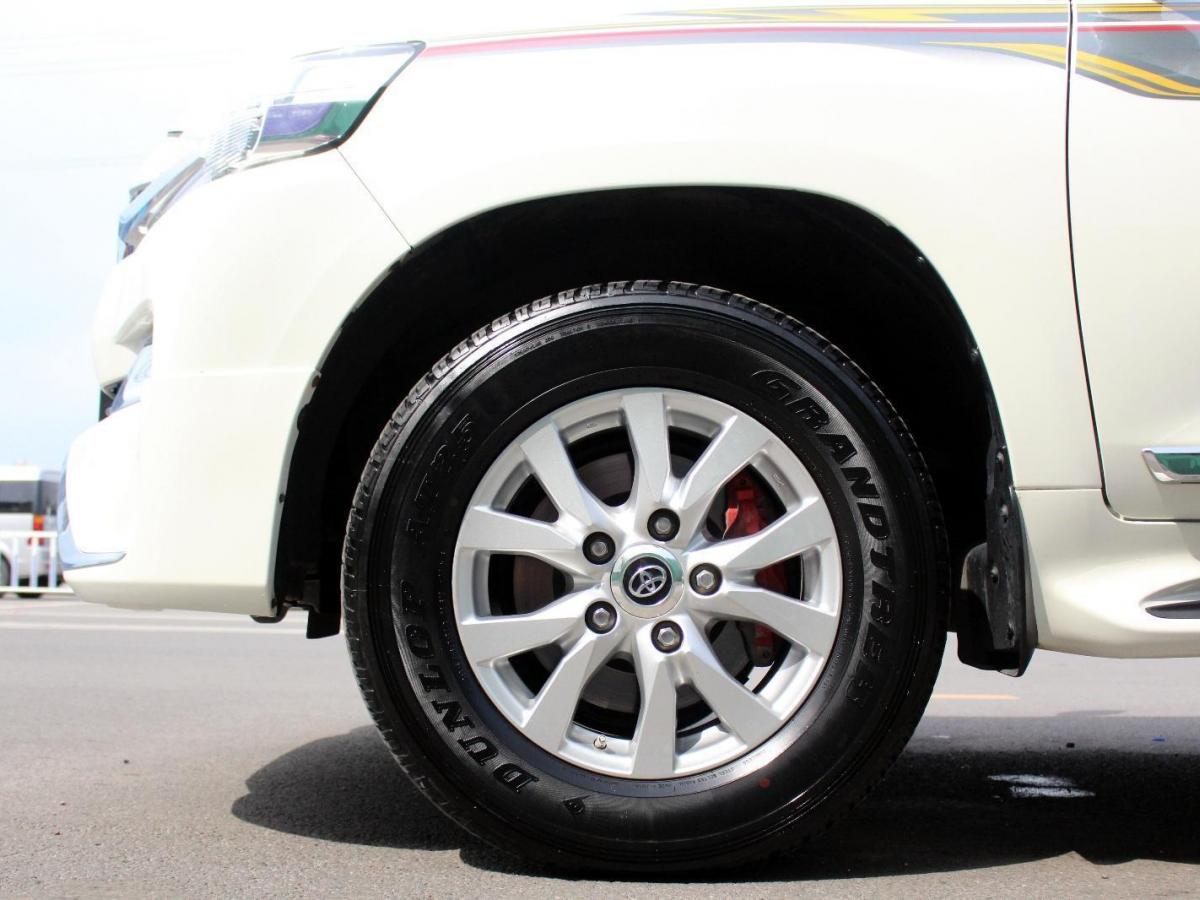 丰田陆地巡洋舰 5700 [进口] 2018款 5.7L 自动 四驱 VX二手车 二手R中东版平行进口 价格0万 
