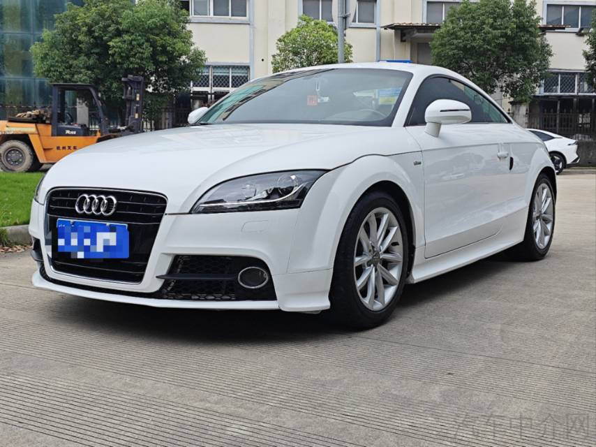 奥迪TT 45 [进口] Coupe 2013款 2.0T 自动 汽油 彩色梦幻版价格0万