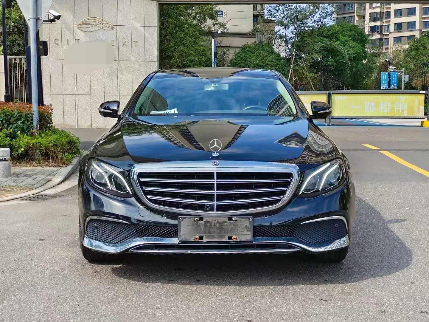 奔驰E级 E300L 2019款 2.0T 自动 汽油 时尚型改款 价格0万 