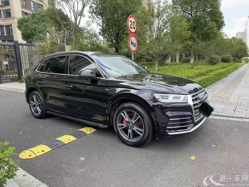 奥迪Q5L 45TFSI 2020款 2.0T 自动 尊享时尚型 (国Ⅵ) 